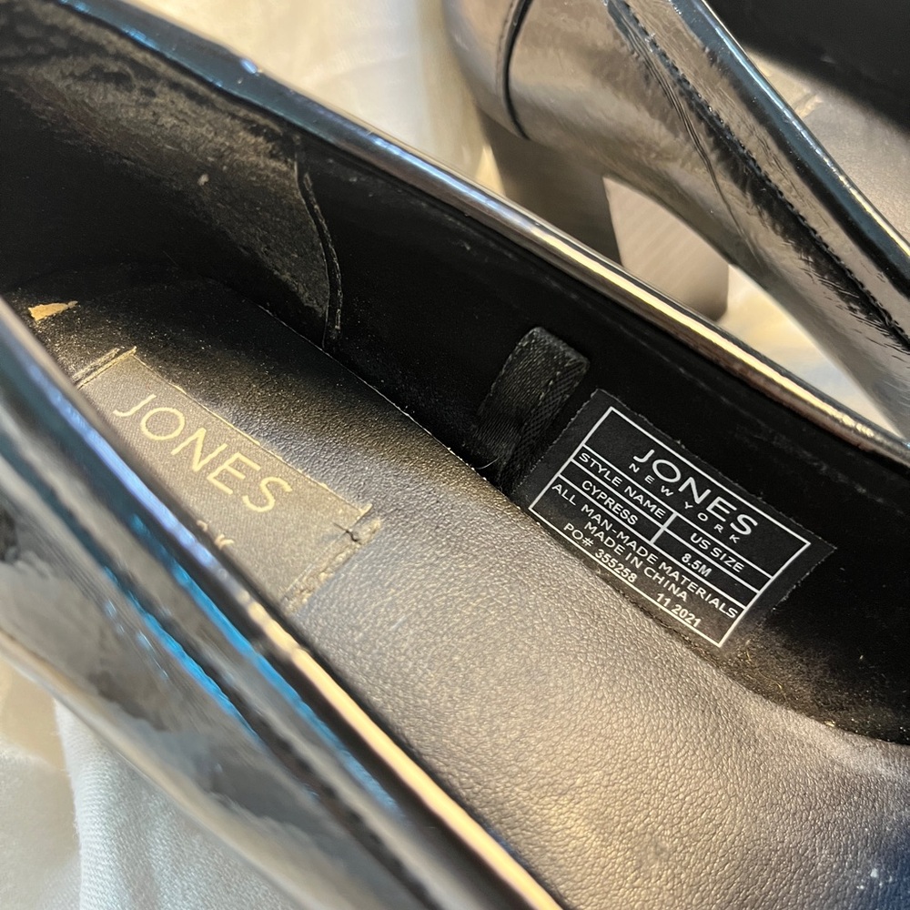 Elegant Black Patent Leather Loafers - Picture 4 of 8